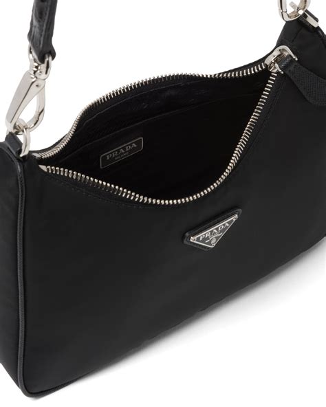 prada hobo re edition 2005